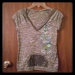 Cute green hooded shirt